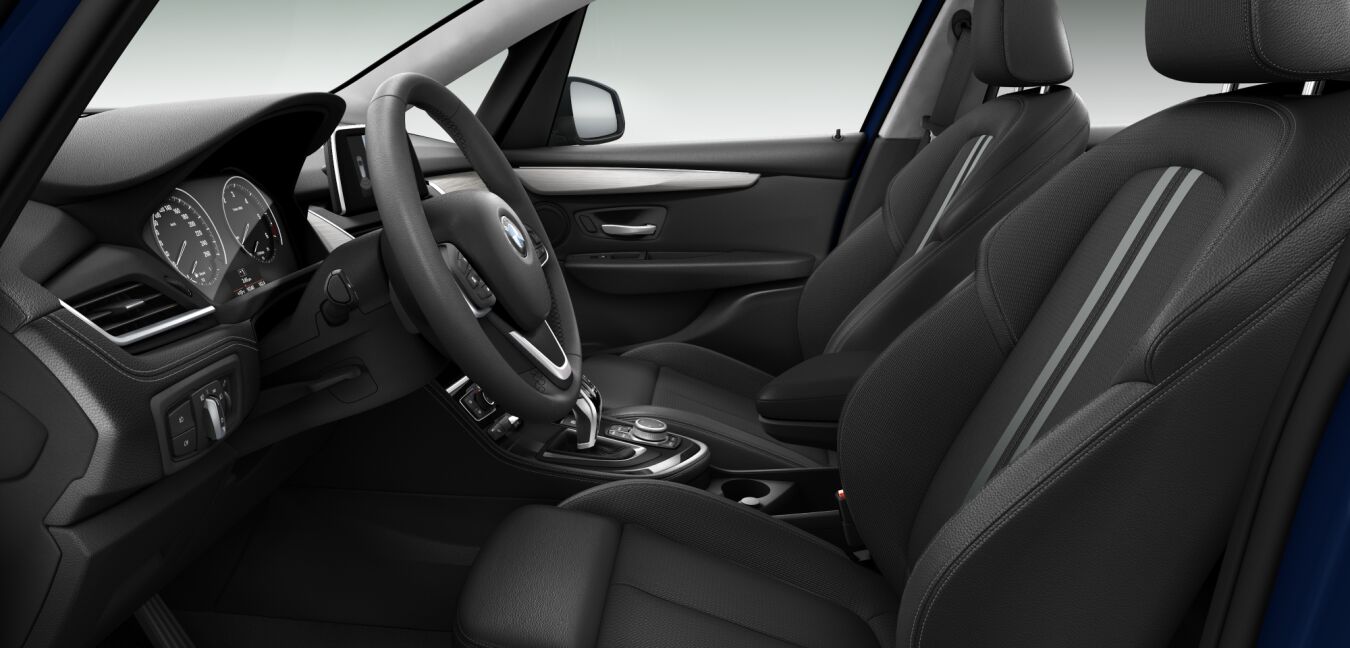 BMW BMW 2er im Innenraum seitlich BMW BMW 2er im Innenraum seitlich