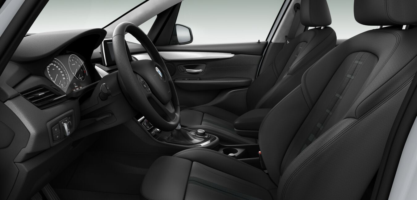 BMW BMW 2er im Innenraum seitlich BMW BMW 2er im Innenraum seitlich
