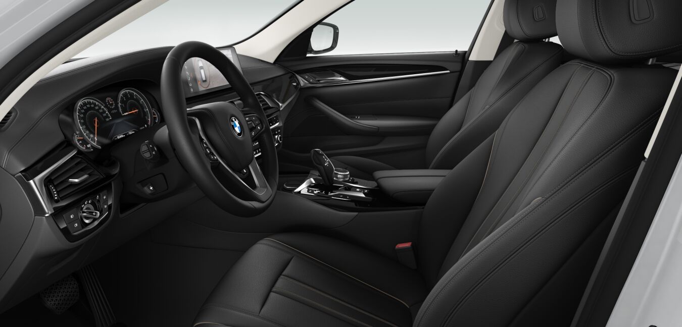BMW BMW 5er im Innenraum seitlich BMW BMW 5er im Innenraum seitlich