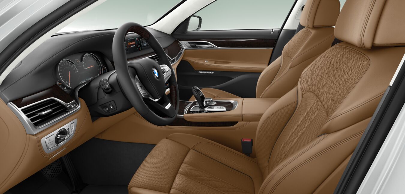 BMW BMW 7er im Innenraum seitlich BMW BMW 7er im Innenraum seitlich