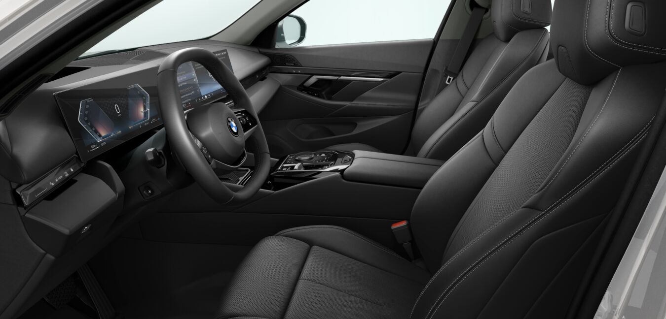 BMW BMW 5er im Innenraum seitlich BMW BMW 5er im Innenraum seitlich