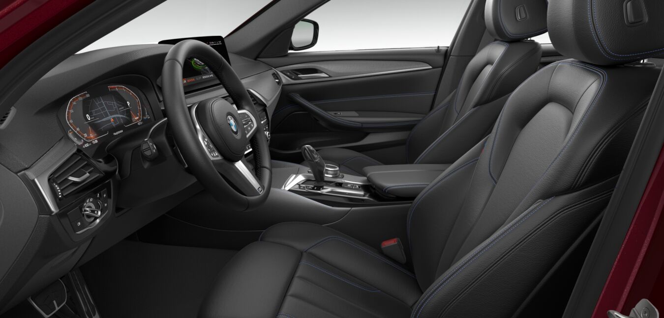 BMW BMW 5er im Innenraum seitlich BMW BMW 5er im Innenraum seitlich
