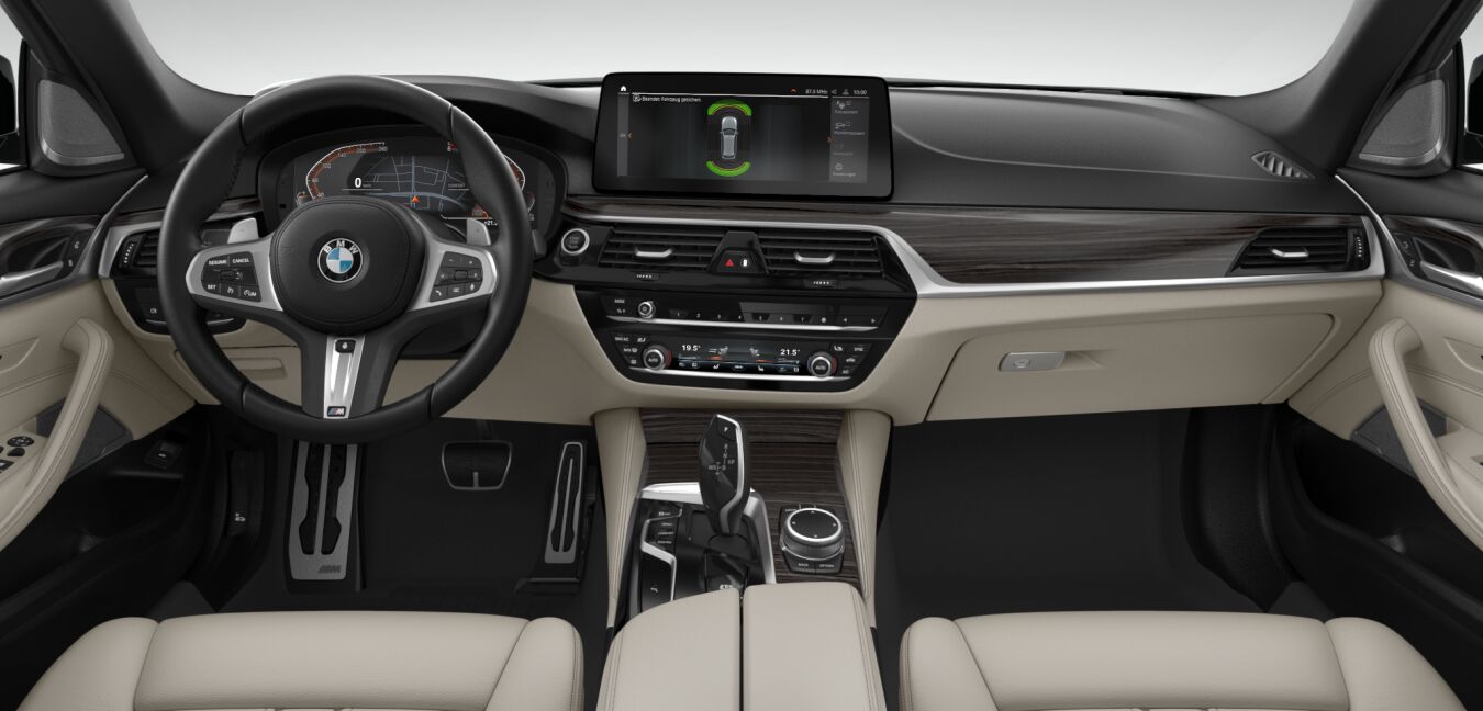 BMW BMW 5er im Innenraum von vorne BMW BMW 5er im Innenraum von vorne