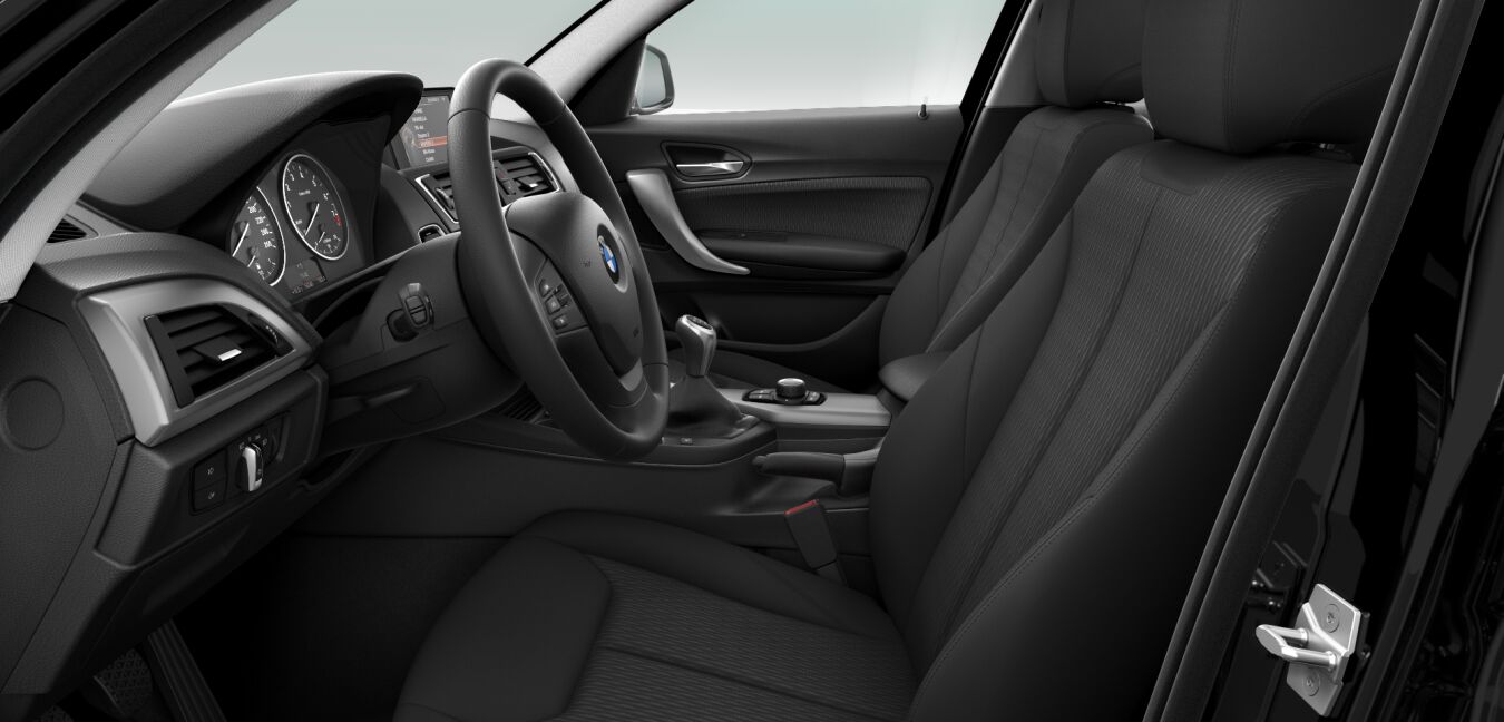 BMW BMW 1er im Innenraum seitlich BMW BMW 1er im Innenraum seitlich