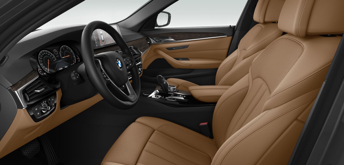 BMW BMW 5er im Innenraum seitlich BMW BMW 5er im Innenraum seitlich