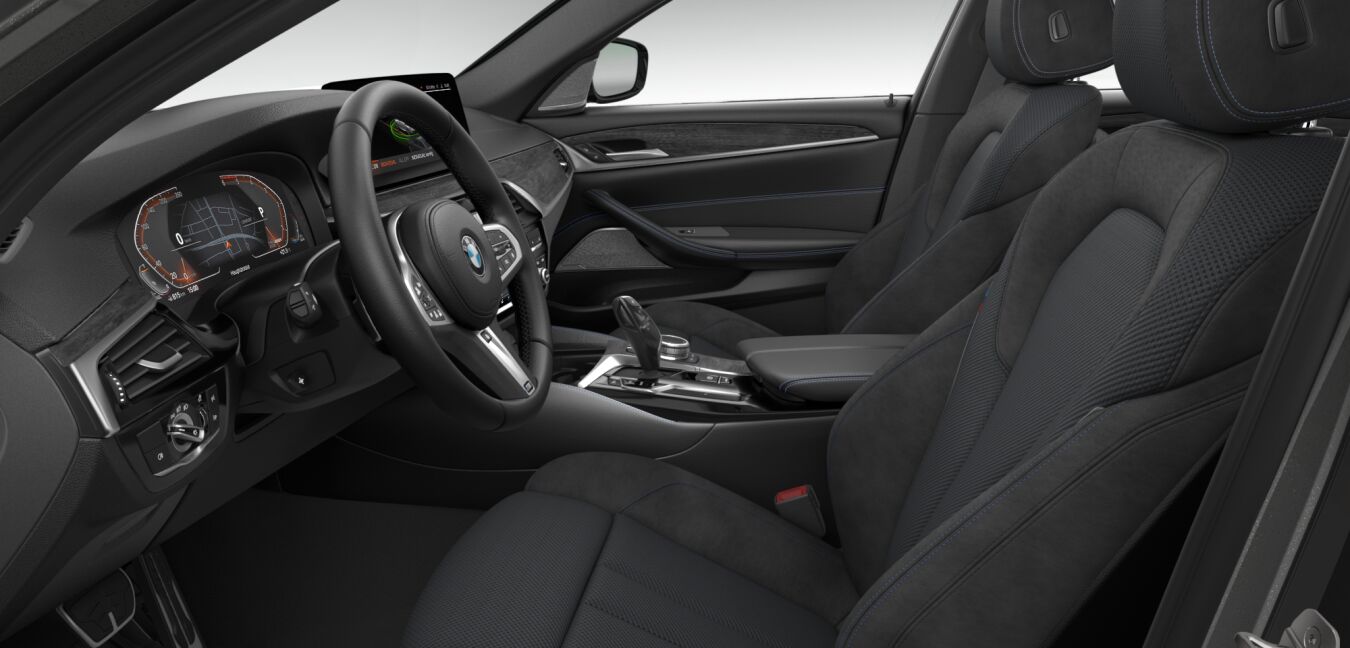 BMW BMW 5er im Innenraum seitlich BMW BMW 5er im Innenraum seitlich