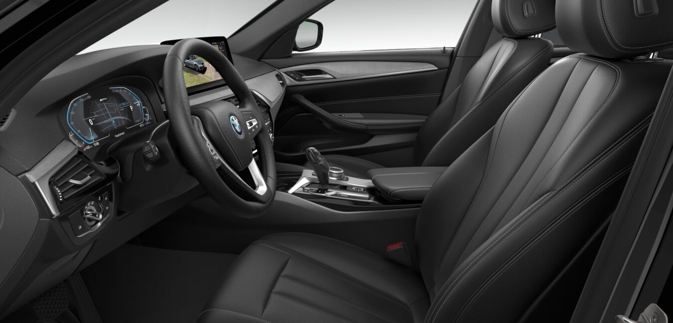 BMW BMW 5er im Innenraum seitlich BMW BMW 5er im Innenraum seitlich