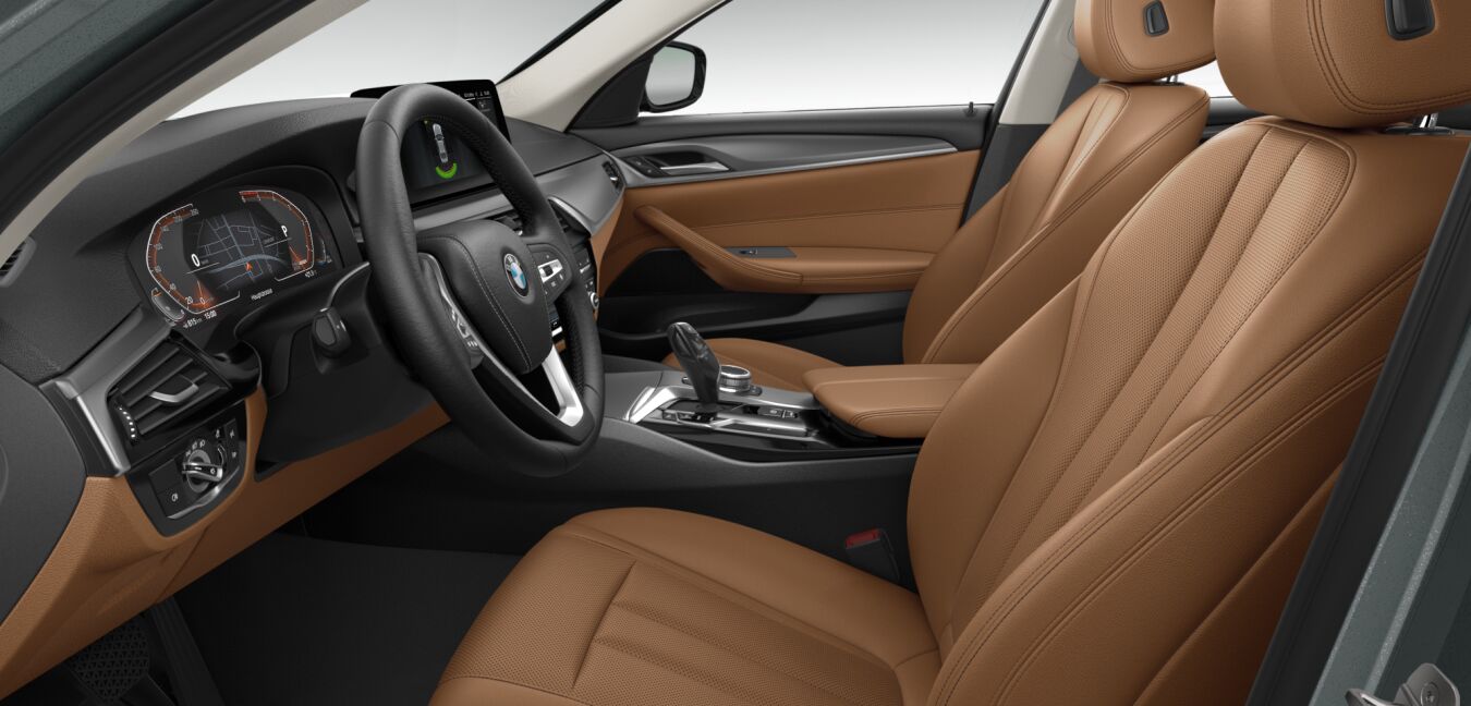 BMW BMW 5er im Innenraum seitlich BMW BMW 5er im Innenraum seitlich