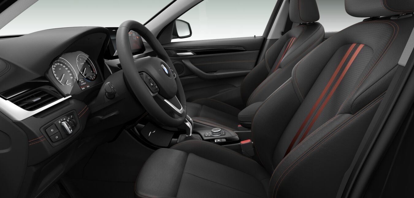 BMW BMW X im Innenraum seitlich BMW BMW X im Innenraum seitlich