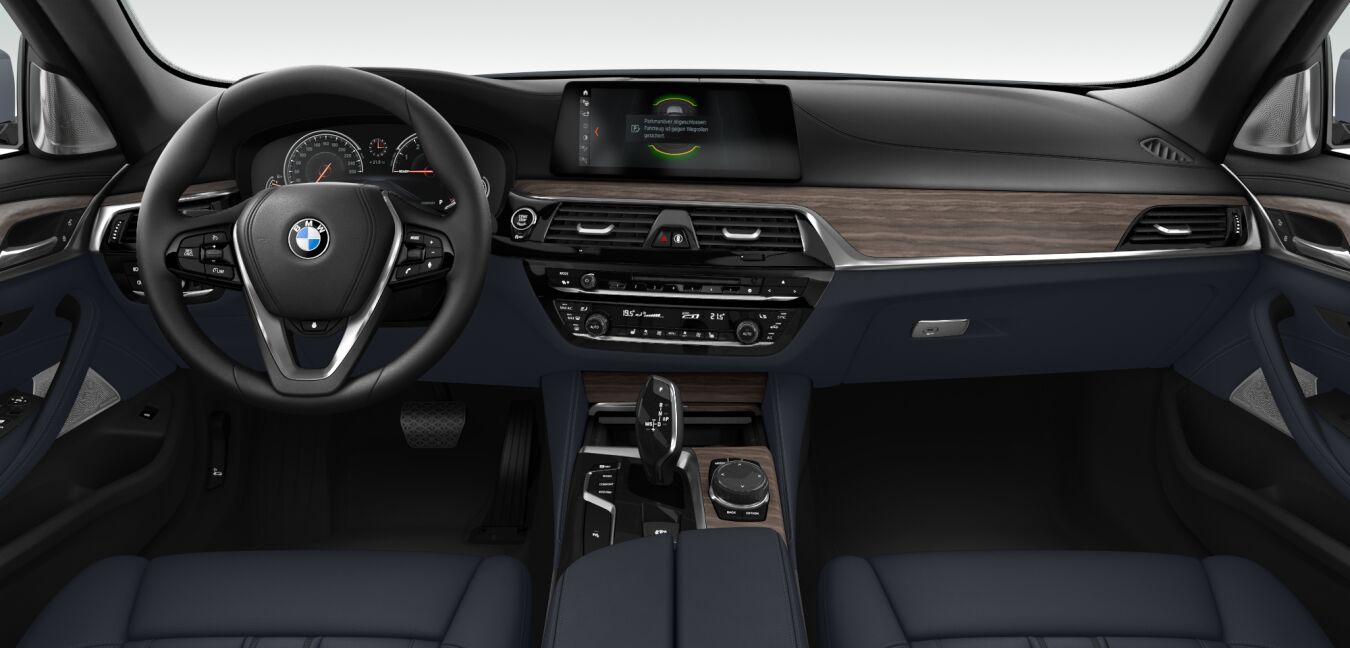 BMW BMW 5er im Innenraum von vorne BMW BMW 5er im Innenraum von vorne