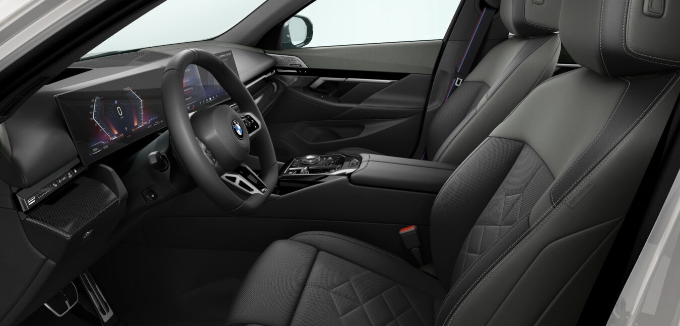 BMW BMW 5er im Innenraum seitlich BMW BMW 5er im Innenraum seitlich