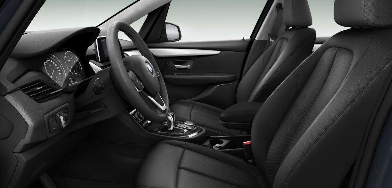 BMW BMW 2er im Innenraum seitlich BMW BMW 2er im Innenraum seitlich
