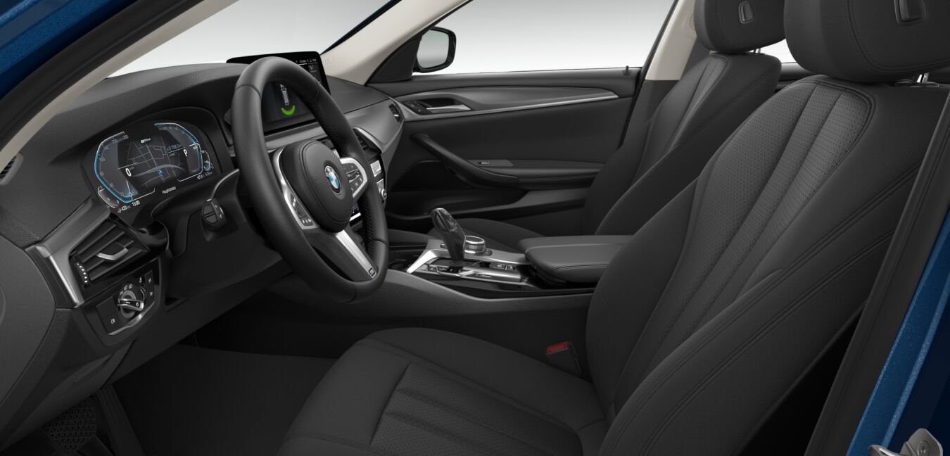 BMW BMW 5er im Innenraum seitlich BMW BMW 5er im Innenraum seitlich
