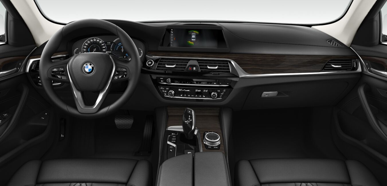 BMW BMW 5er im Innenraum von vorne BMW BMW 5er im Innenraum von vorne