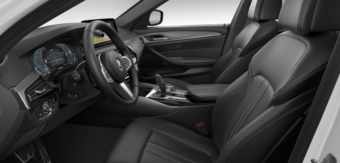BMW BMW 5er im Innenraum seitlich BMW BMW 5er im Innenraum seitlich