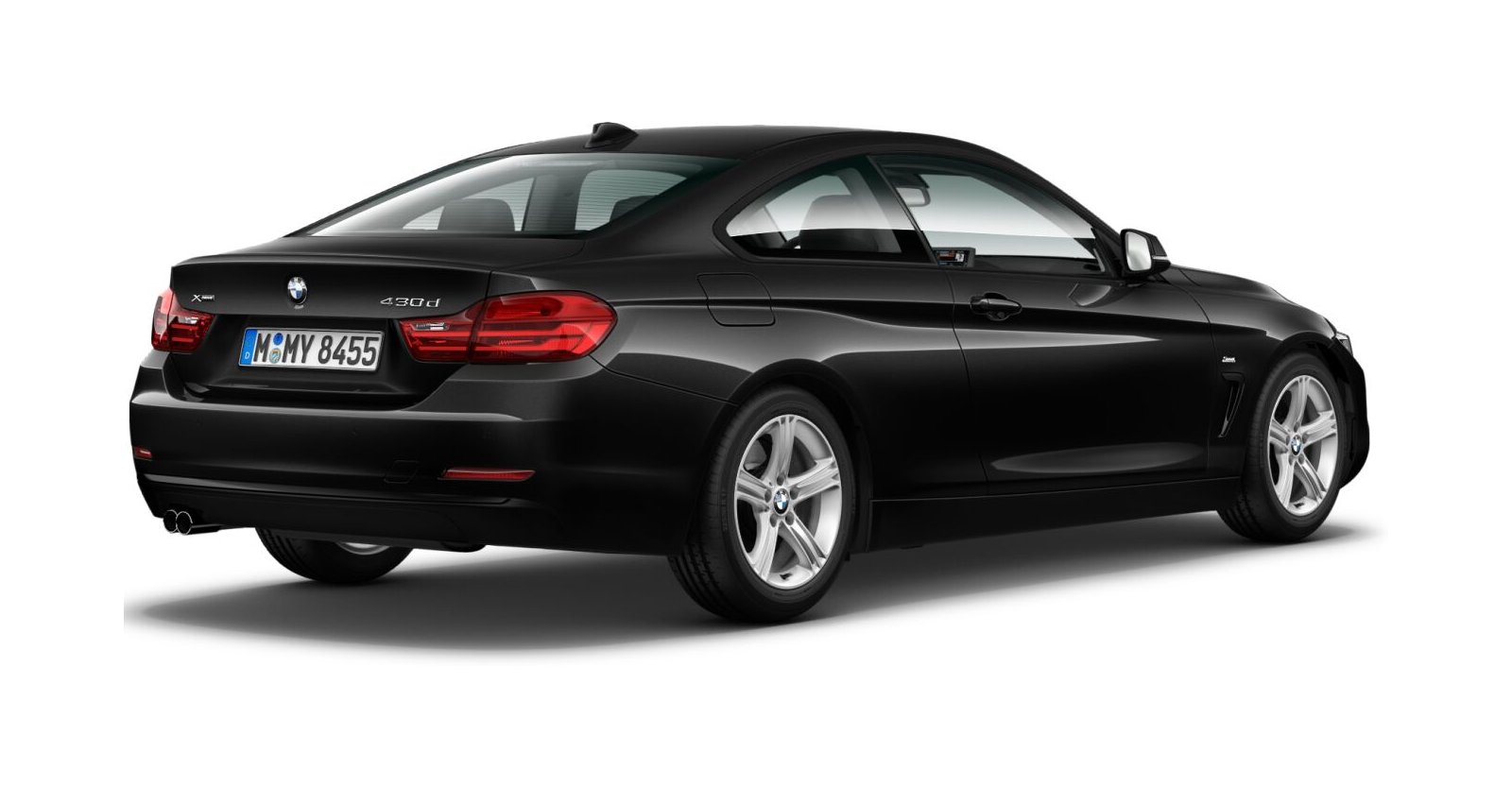 BMW BMW 4er in Schwarz von hinten BMW BMW 4er in Schwarz von hinten