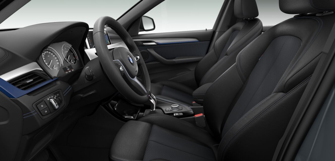 BMW BMW X im Innenraum seitlich BMW BMW X im Innenraum seitlich