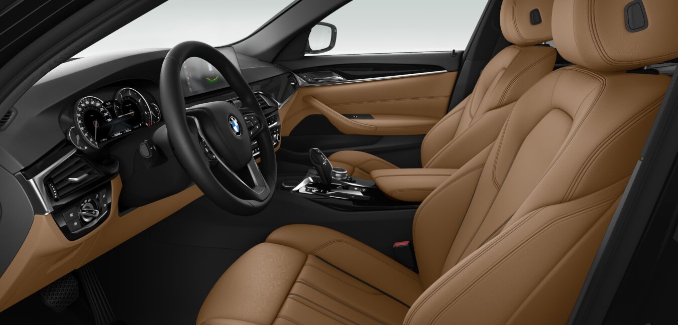 BMW BMW 5er im Innenraum seitlich BMW BMW 5er im Innenraum seitlich