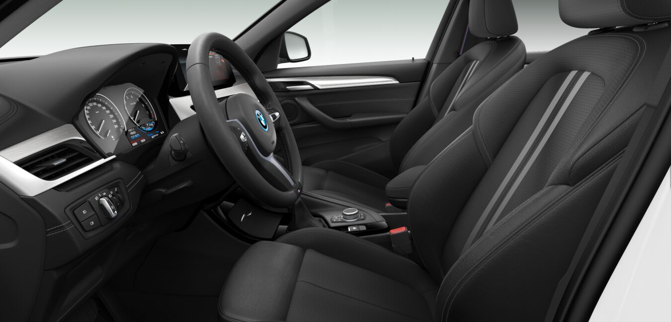 BMW BMW X im Innenraum seitlich BMW BMW X im Innenraum seitlich