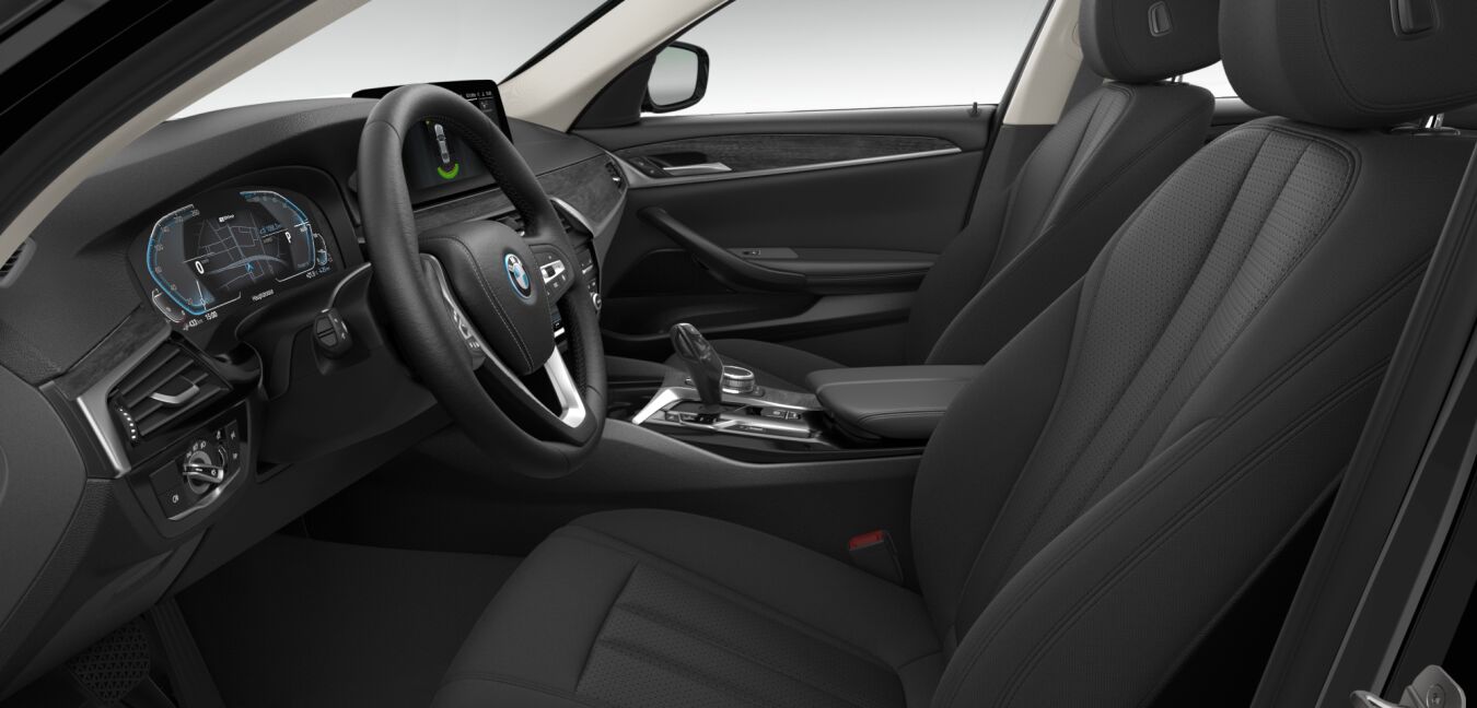 BMW BMW 5er im Innenraum seitlich BMW BMW 5er im Innenraum seitlich