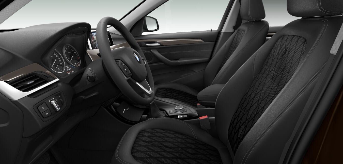 BMW BMW X im Innenraum seitlich BMW BMW X im Innenraum seitlich