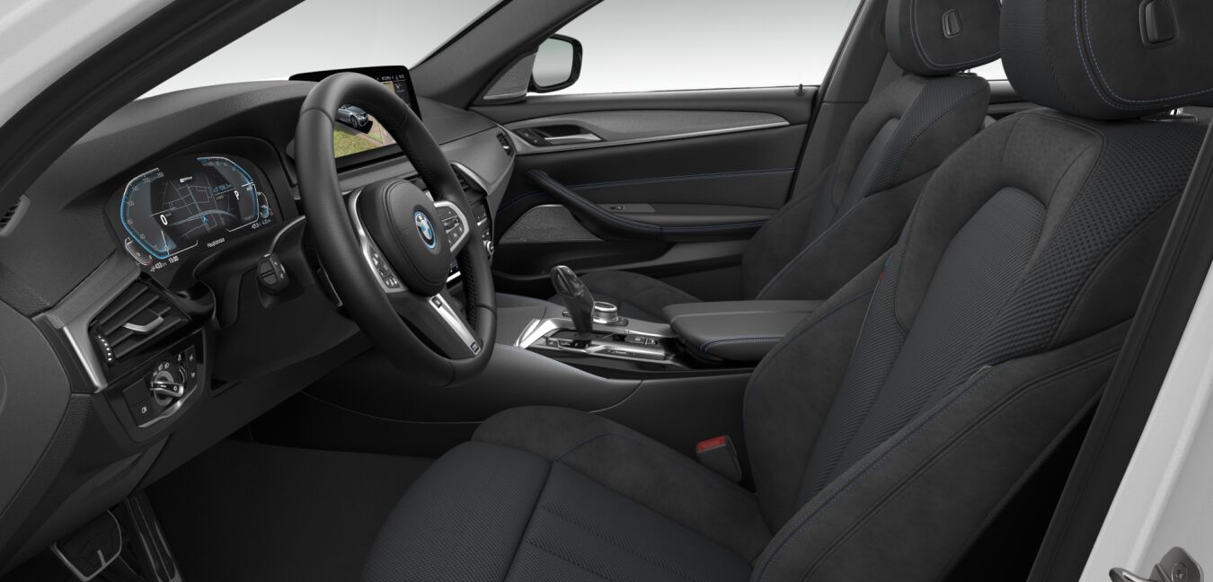 BMW BMW 5er im Innenraum seitlich BMW BMW 5er im Innenraum seitlich