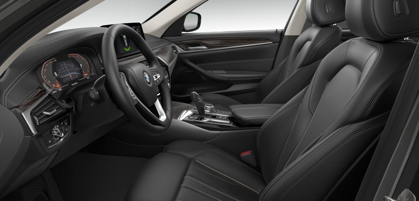 BMW BMW 5er im Innenraum seitlich BMW BMW 5er im Innenraum seitlich