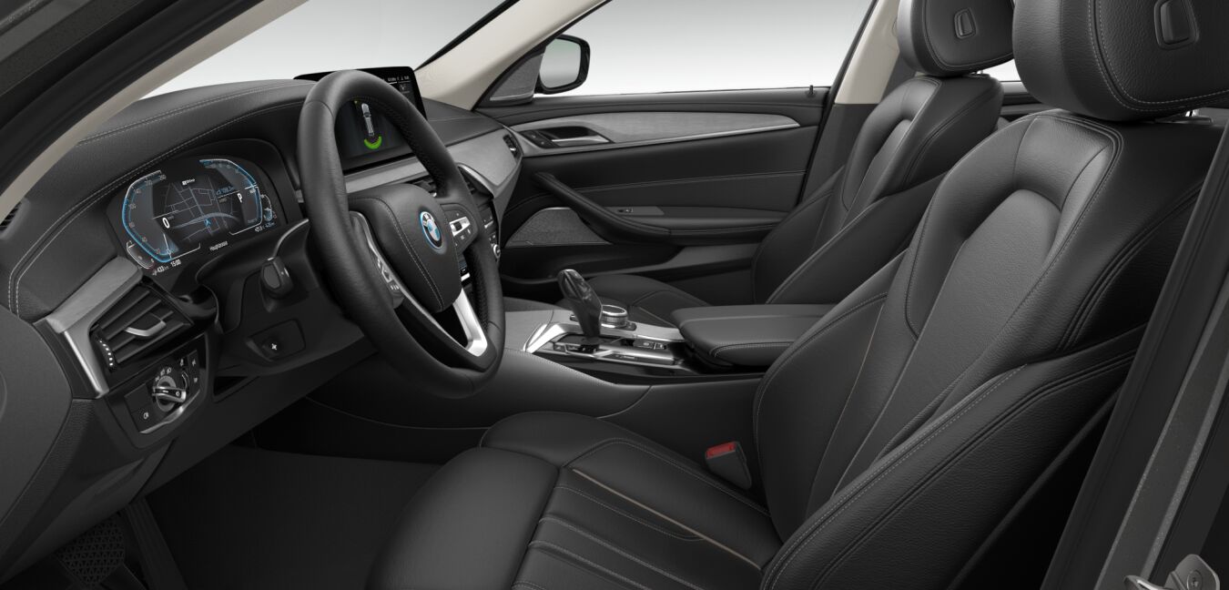 BMW BMW 5er im Innenraum seitlich BMW BMW 5er im Innenraum seitlich