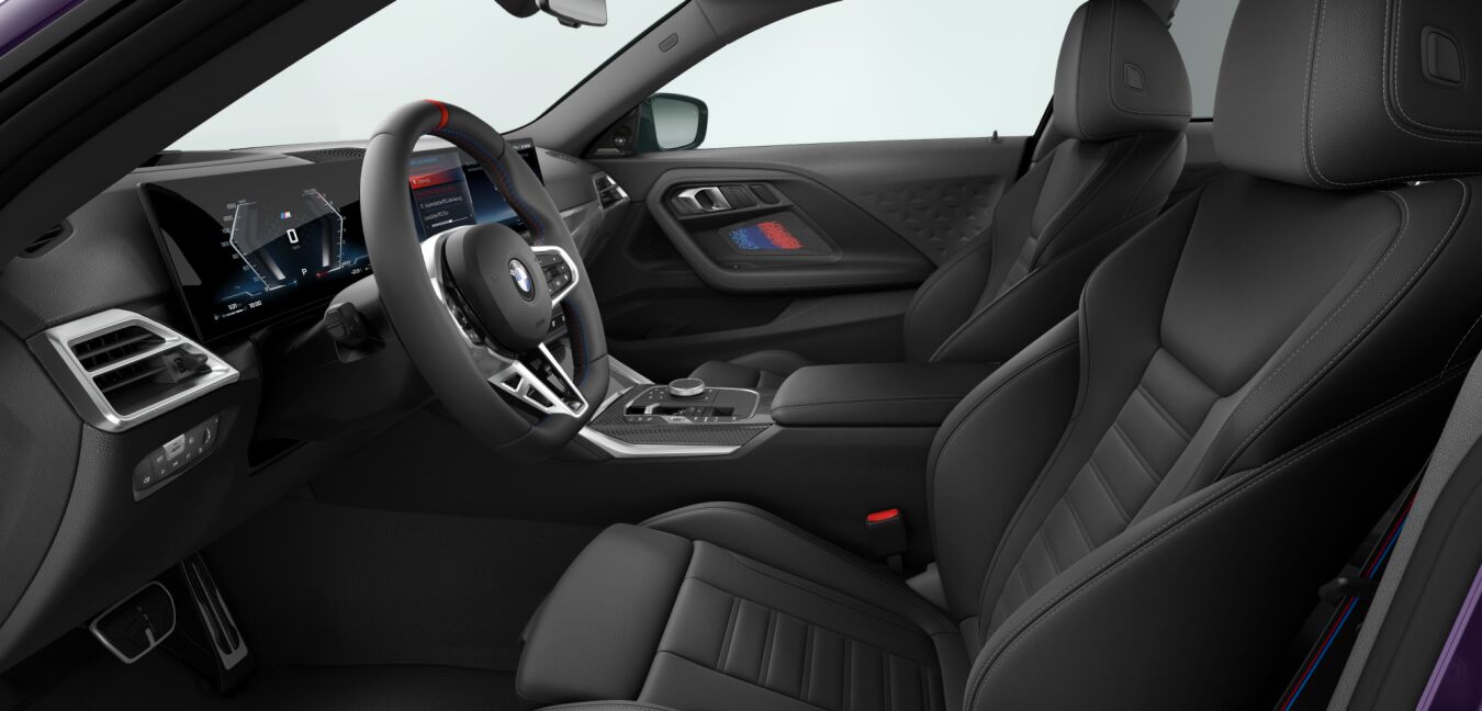 BMW BMW 2er im Innenraum seitlich BMW BMW 2er im Innenraum seitlich