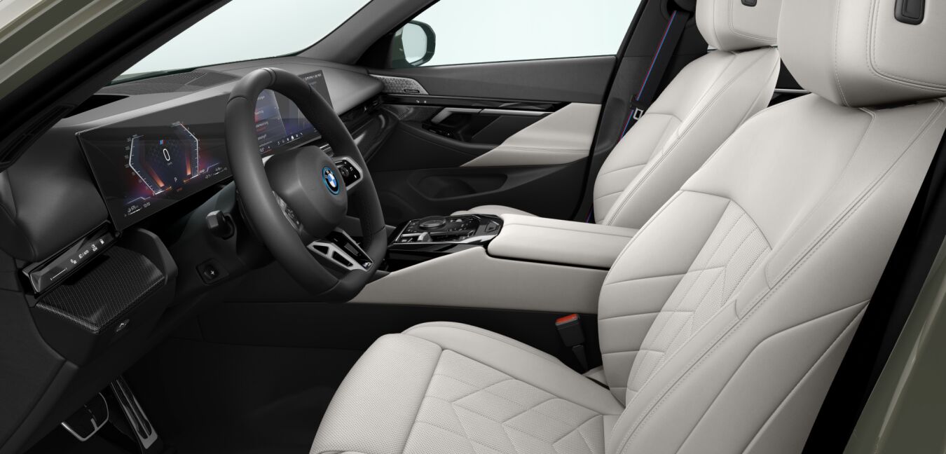 BMW BMW 5er im Innenraum seitlich BMW BMW 5er im Innenraum seitlich
