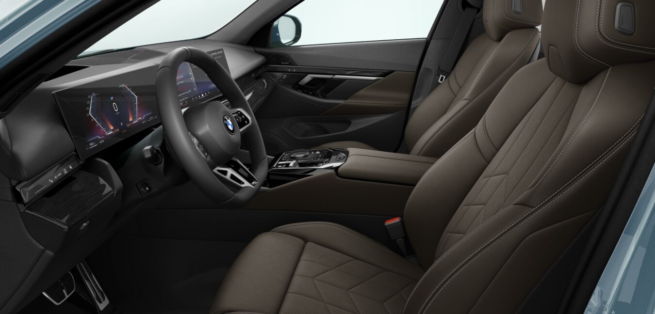 BMW BMW 5er im Innenraum seitlich BMW BMW 5er im Innenraum seitlich