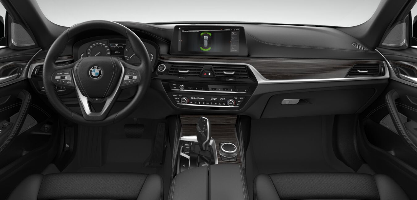 BMW BMW 5er im Innenraum von vorne BMW BMW 5er im Innenraum von vorne