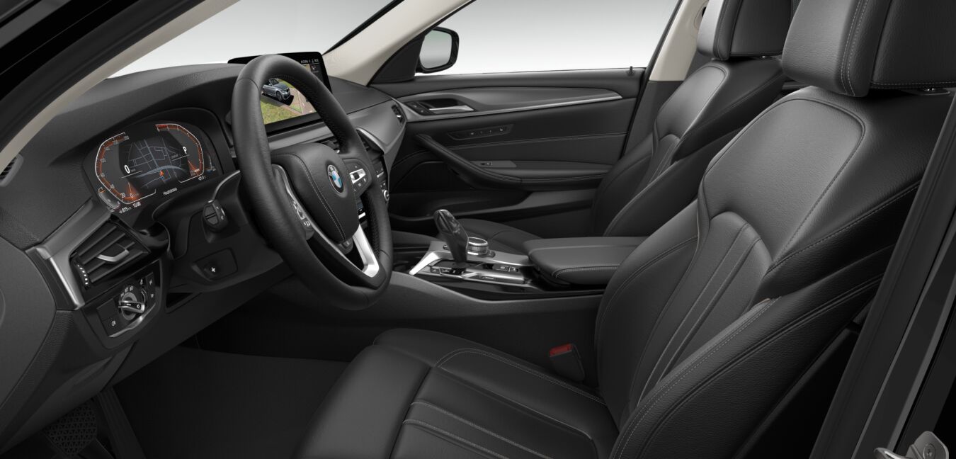 BMW BMW 5er im Innenraum seitlich BMW BMW 5er im Innenraum seitlich