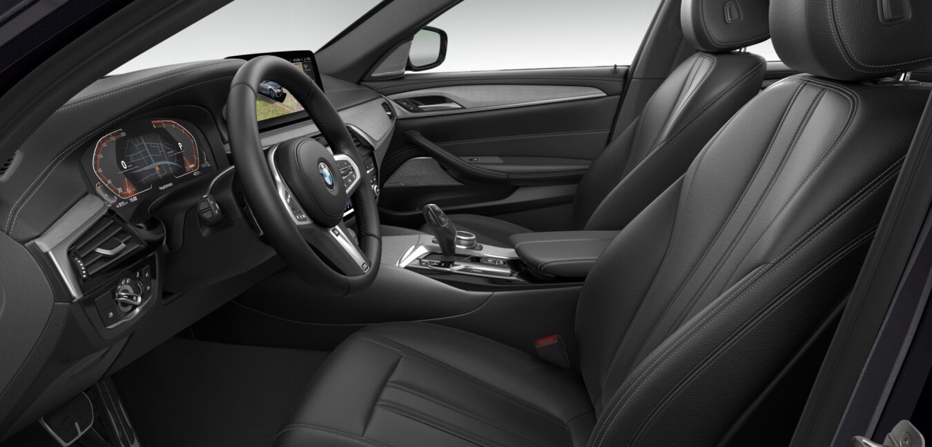 BMW BMW 5er im Innenraum seitlich BMW BMW 5er im Innenraum seitlich