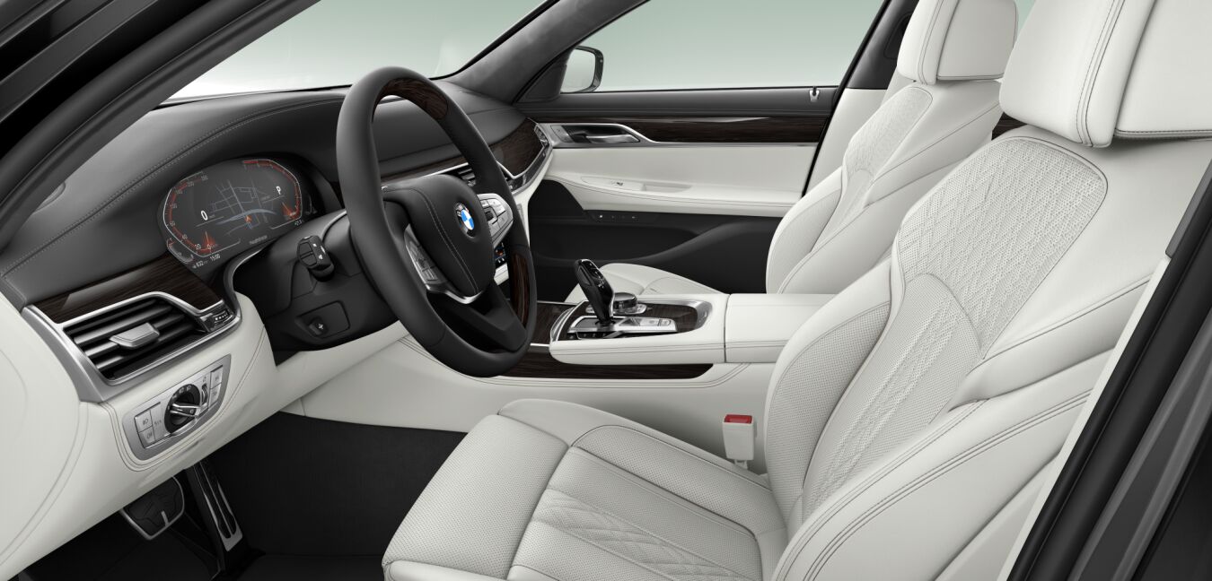 BMW BMW 7er im Innenraum seitlich BMW BMW 7er im Innenraum seitlich