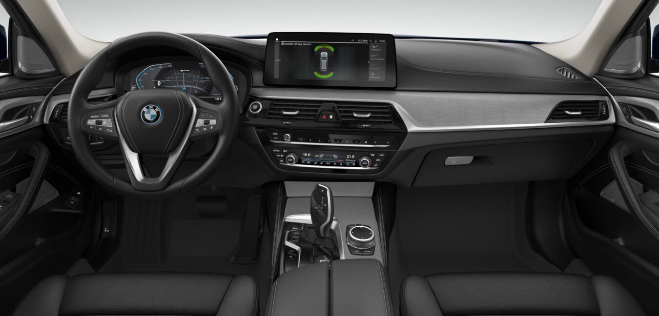 BMW BMW 5er im Innenraum von vorne BMW BMW 5er im Innenraum von vorne