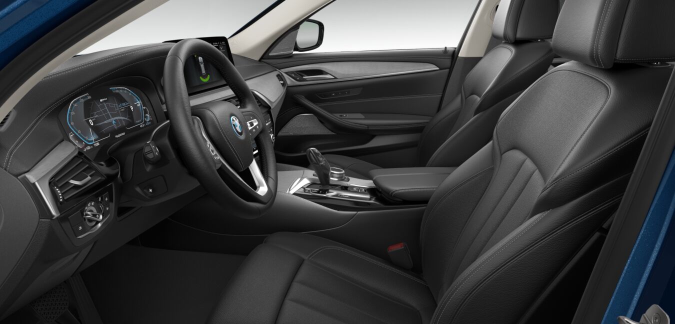 BMW BMW 5er im Innenraum seitlich BMW BMW 5er im Innenraum seitlich