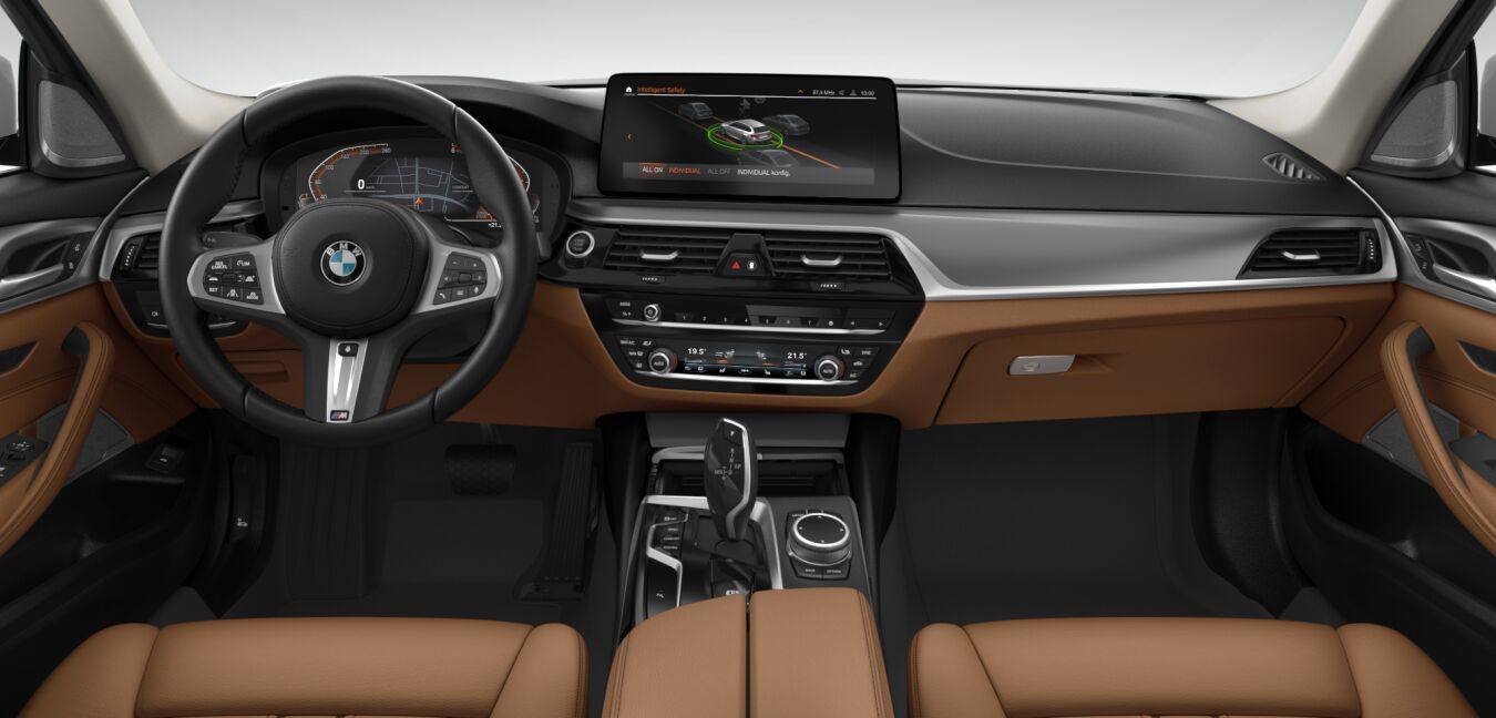 BMW BMW 5er im Innenraum von vorne BMW BMW 5er im Innenraum von vorne