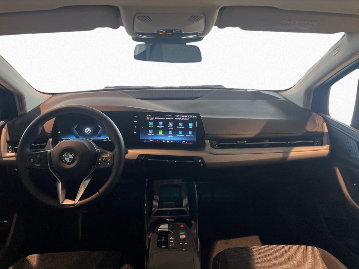 BMW 218i Active Tourer im Innenraum