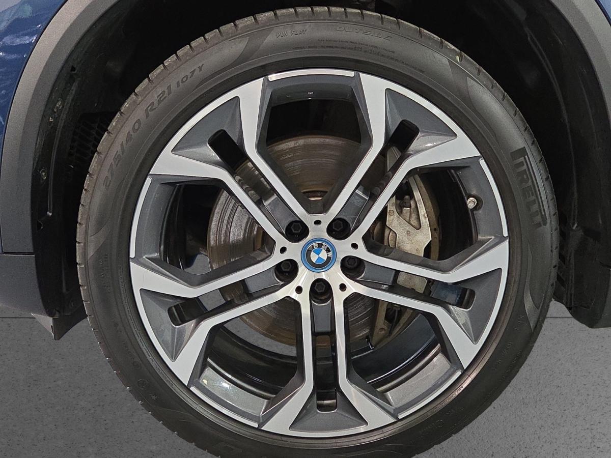 Originalaufnahme des Fahrzeugs Originalaufnahme des Fahrzeugs