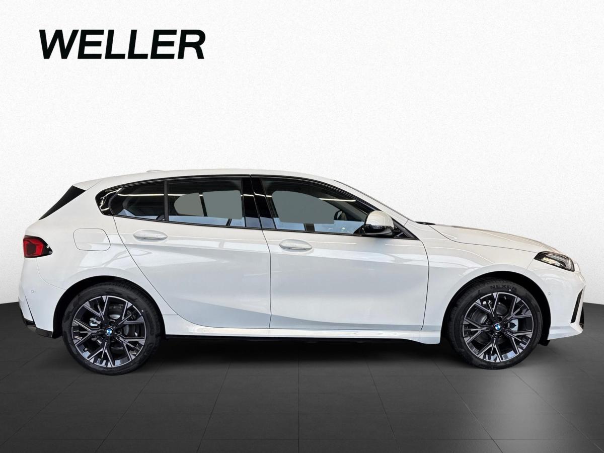 BMW 120 mit Detailansicht auf die Felgen