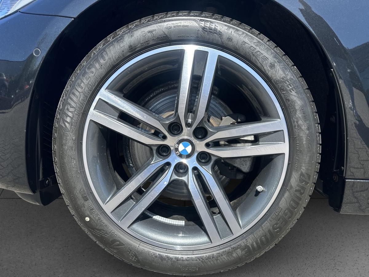 Originalaufnahme des Fahrzeugs Originalaufnahme des Fahrzeugs
