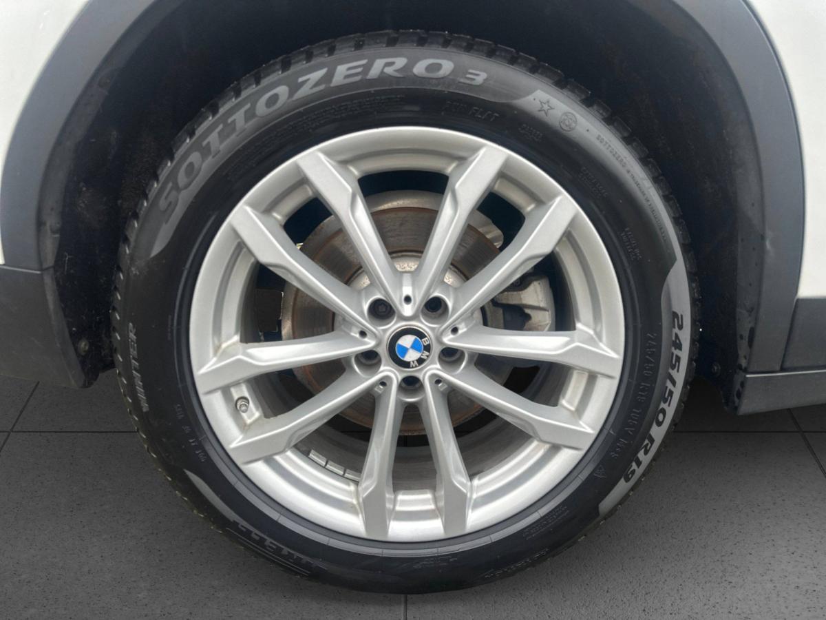 Originalaufnahme des Fahrzeugs Originalaufnahme des Fahrzeugs
