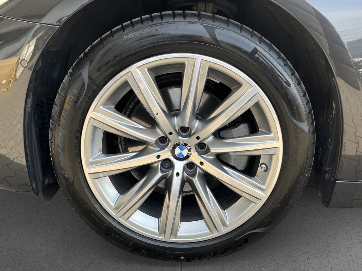 Originalaufnahme des Fahrzeugs Originalaufnahme des Fahrzeugs