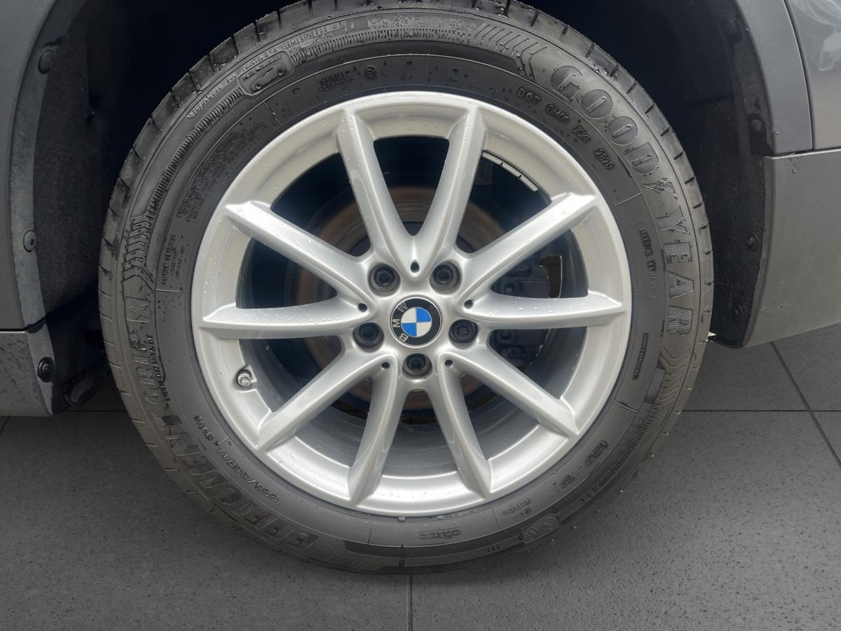 Originalaufnahme des Fahrzeugs Originalaufnahme des Fahrzeugs