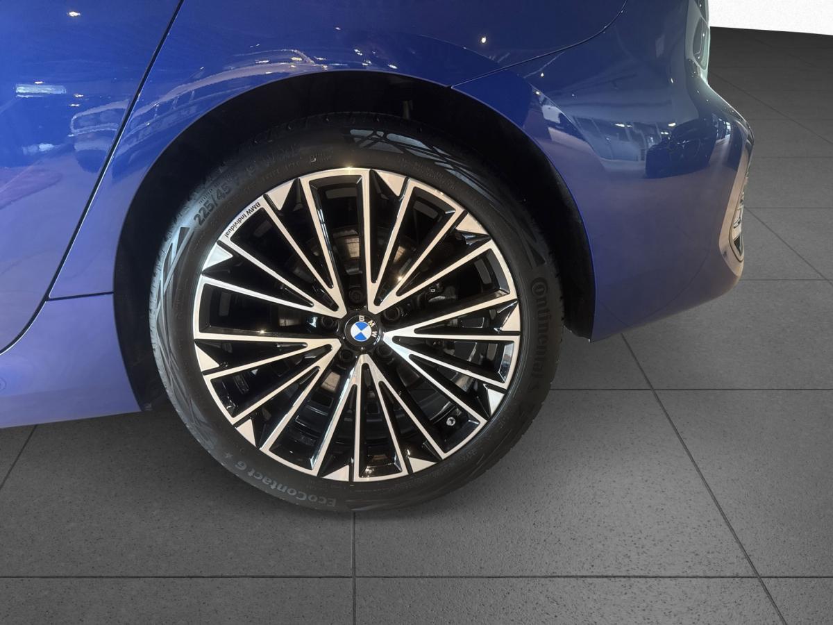 Originalaufnahme des Fahrzeugs Originalaufnahme des Fahrzeugs
