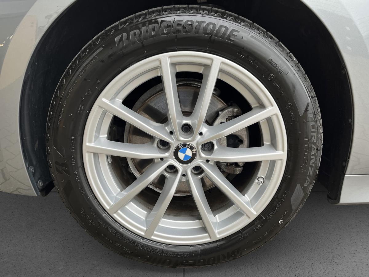 Originalaufnahme des Fahrzeugs Originalaufnahme des Fahrzeugs
