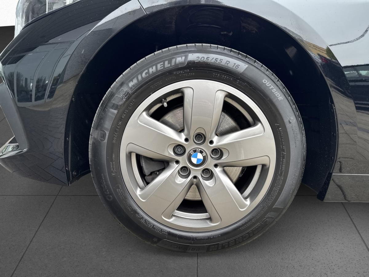 Originalaufnahme des Fahrzeugs Originalaufnahme des Fahrzeugs