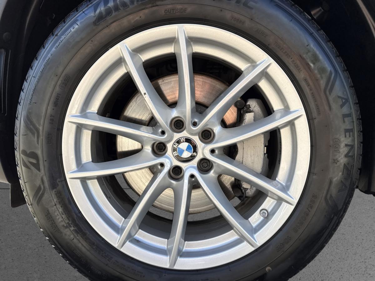 Originalaufnahme des Fahrzeugs Originalaufnahme des Fahrzeugs