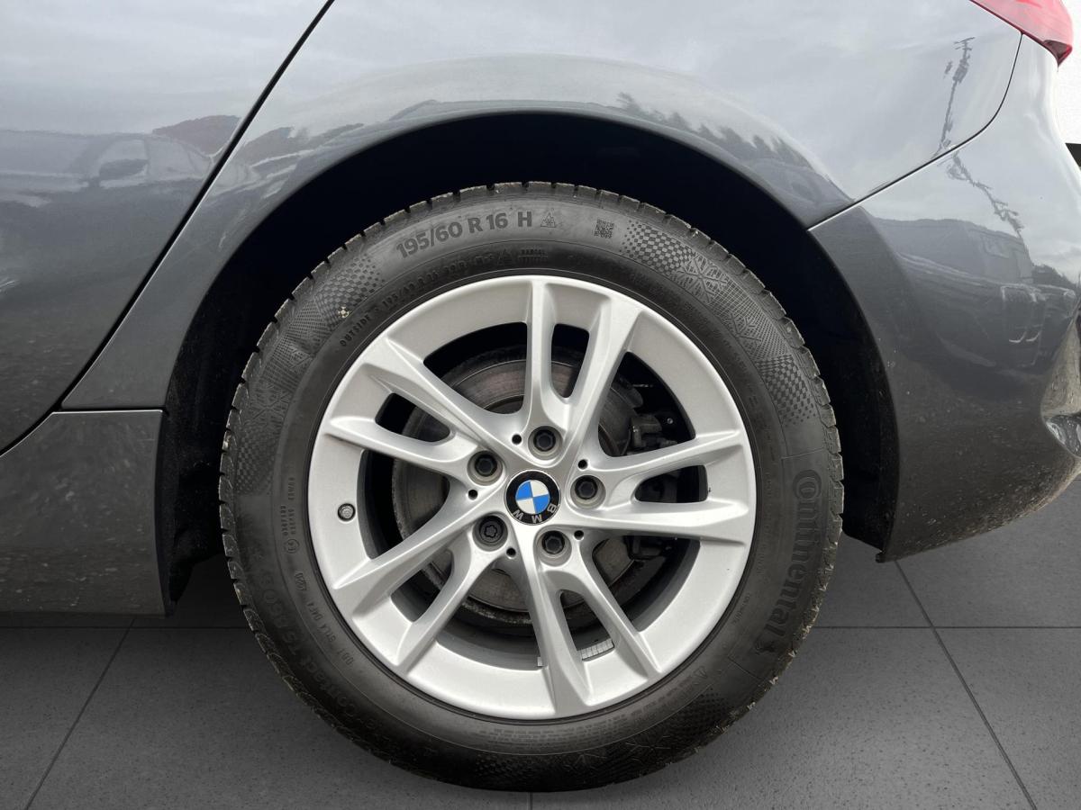 Originalaufnahme des Fahrzeugs Originalaufnahme des Fahrzeugs